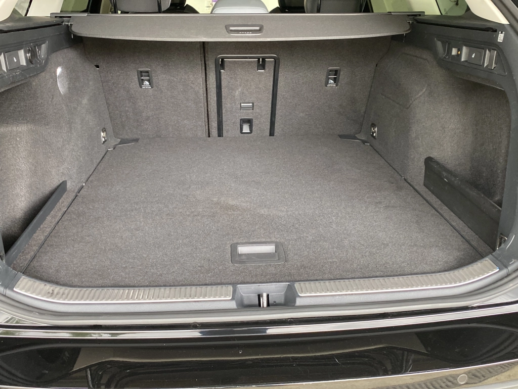 VW Passat Variant 1.5 eTSI Business*neues Modell*