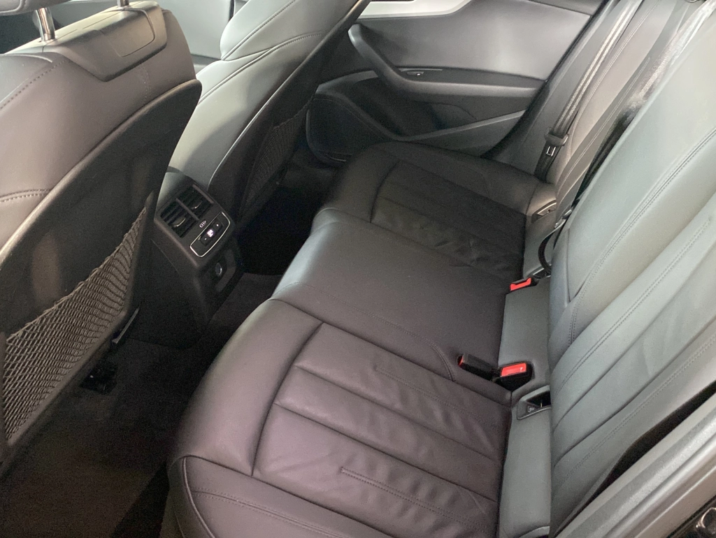 Audi A4 Allroad 40 TDI Quattro*Leder*Navi+*AHK*