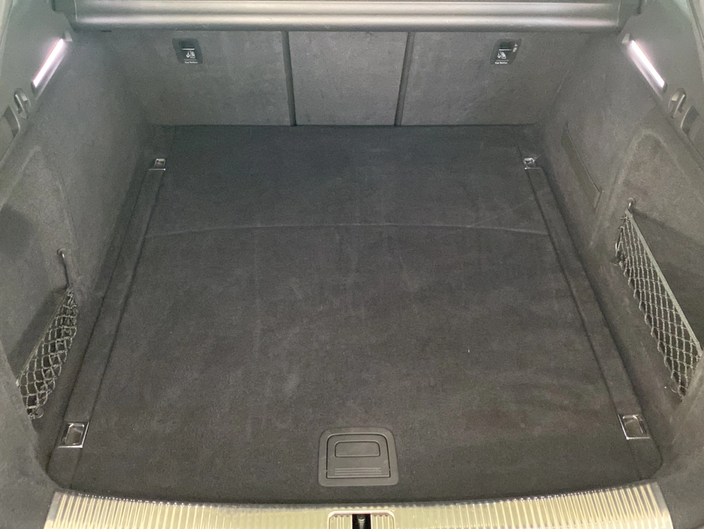 Audi A4 Allroad 40 TDI Quattro*Leder*Navi+*AHK*