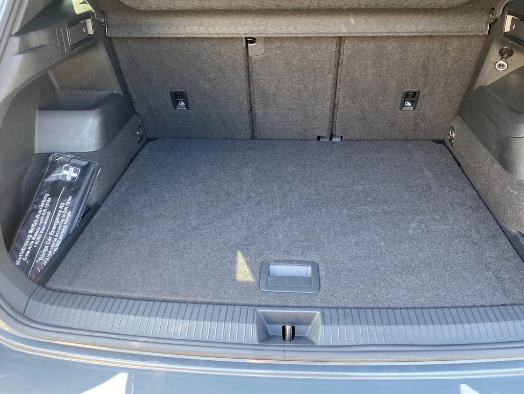 VW Tiguan 1.5 eTSI 110 kW R-Line*neues Modell*HarmanKardon