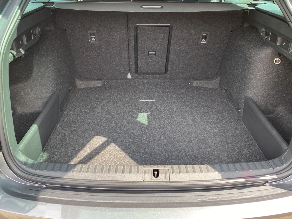 Skoda Octavia Combi 2.0TDI DSG Sportline Facelift*Pano