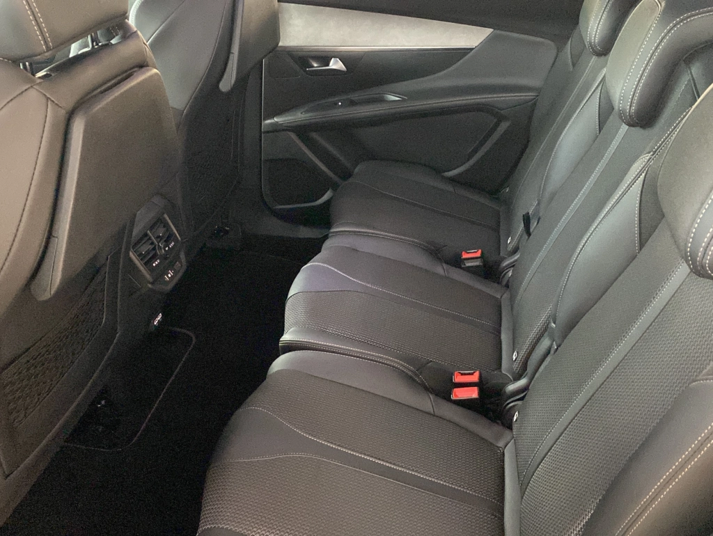 Peugeot 5008 GT Facelift*Navi*ACC*Kamera*7Sitze*