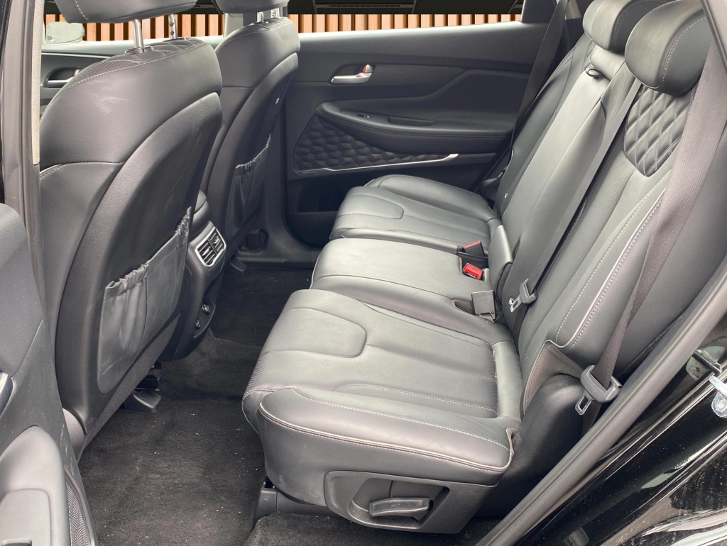 Hyundai SANTA FE Plug In Hybrid 4WD*7 Sitze*Leder
