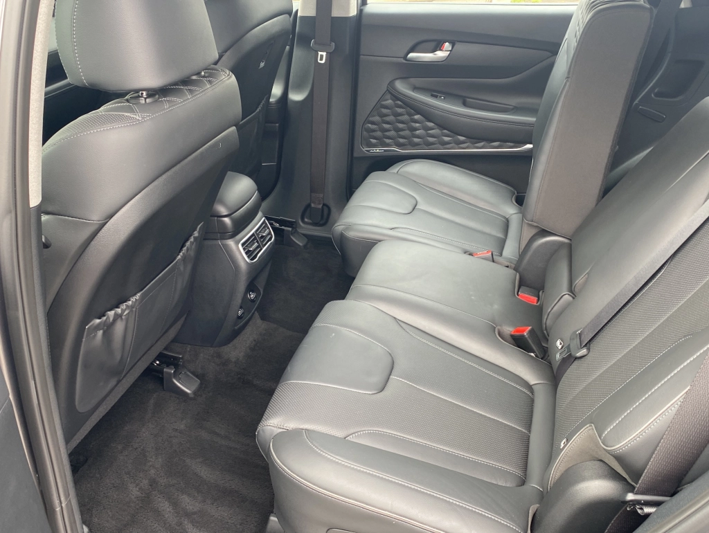 Hyundai SANTA FE Plug In Hybrid 4WD*7 Sitze*Leder