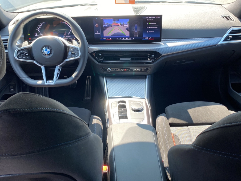 BMW 330 i Touring xDrive M Sport*ACC*HiFi*Kamera*
