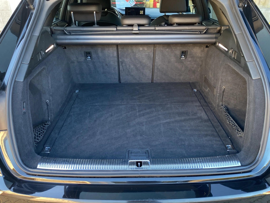 Audi A4 Allroad 40 TDI Quattro*Leder*Navi+*AHK*