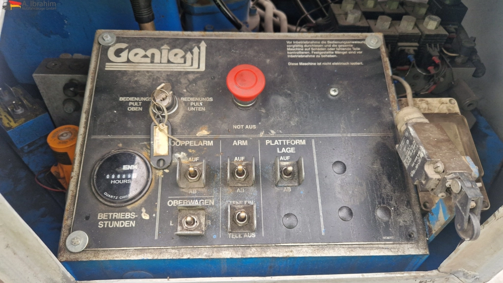 Genie 45/22 Elektro  15,70 m Höhe, 7,70 m Reichweitedem Alter entspr.