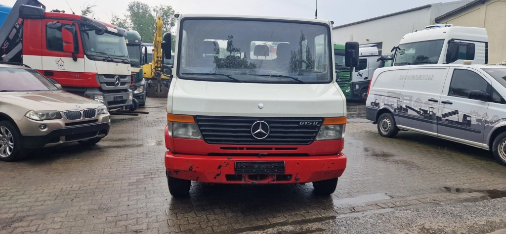 Mercedes-Benz 615D  Doka Pritsche, Zustand gut