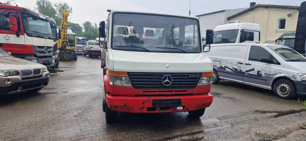 Mercedes-Benz 615D  Doka Pritsche, Zustand gut