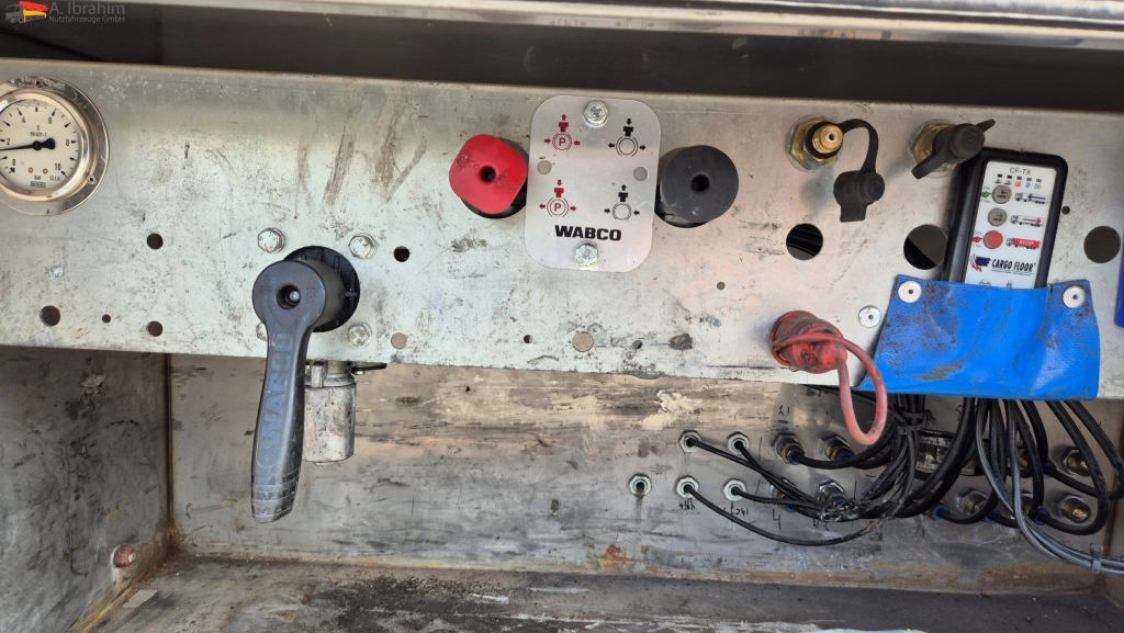 KRAKER CF-200  Cargo-Floor Boden, Liftachse, SAF Achsen