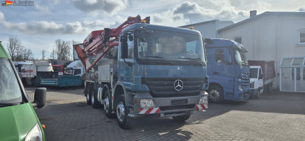 Mercedes-Benz 3241  PM 21-3 / Liebherr 7 cbm PUMIPutzmeister/Liebherr
