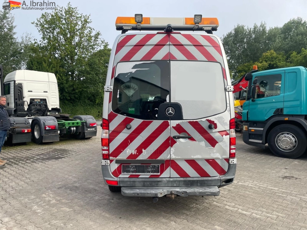 Mercedes-Benz DB 313 Sprinter  Werstatt, Service, einsatzbereitATM mit ca. 160 tkm