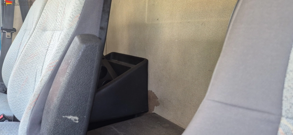 Renault Midlum 180 DCI  Werkstattkoffer mit Treppe