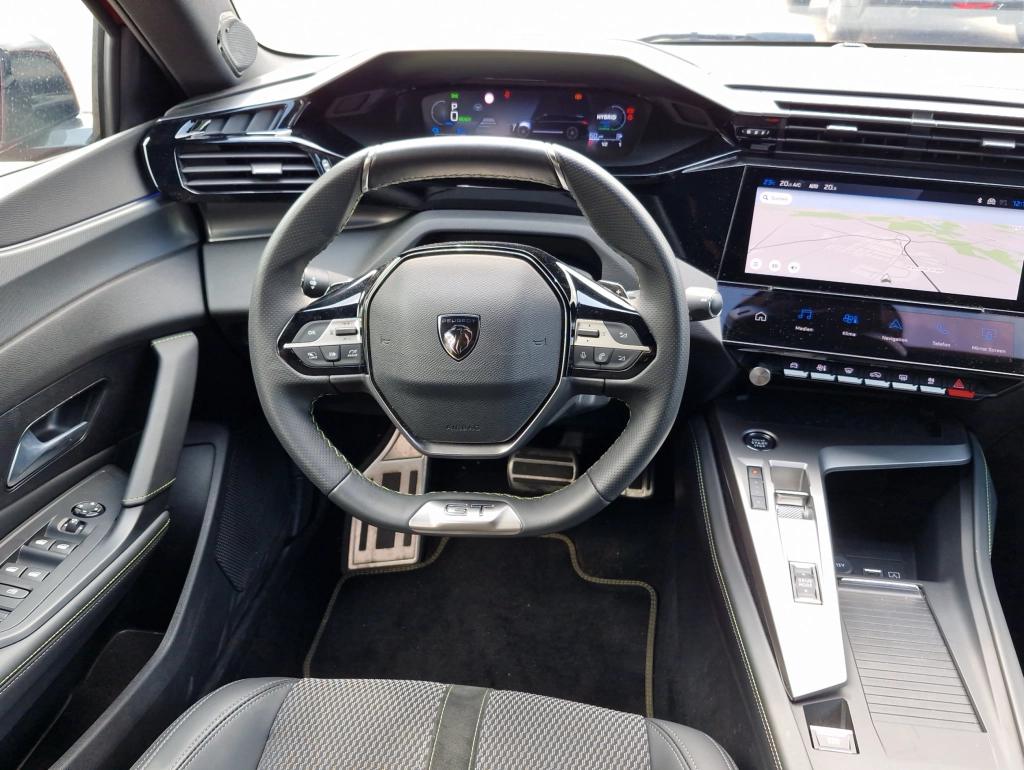 Peugeot 308 SW PHEV 225 e-AT GT LED Navi Kamera Sound Keyless ToterWinkel Alu 18