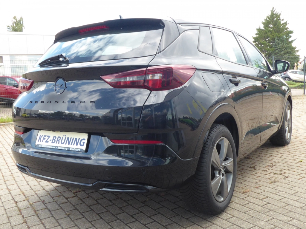 Opel Grandland 1.2 Turbo GS-Line LED Navi Kamera 360 Keyless SHZ elektr. Heckklappe