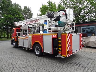 MAN L2000 18.284 Feuerwehr Bronto Skylift 27 Meter
