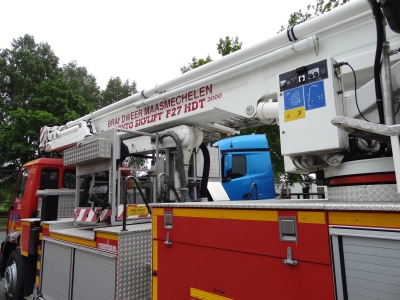 MAN L2000 18.284 Feuerwehr Bronto Skylift 27 Meter