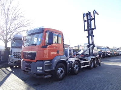 MAN TGS 35.440 8X2 Haken/ Silosteller M-Tec