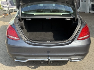 Mercedes-Benz C180 Lim. Avantgarde Autom. AHK Navi LED-SW