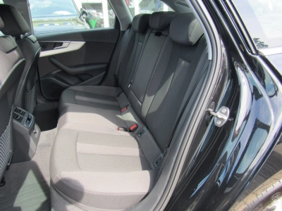 Audi A4 Avant Advanced 40 TFSI S-Tron.,Tour+Stadt+AHK