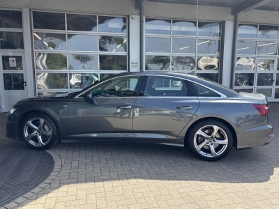 Audi A6 45TFSI S-LINE Navi LED aus 1. Hd. 19 Zoll DAB