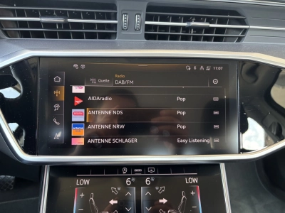 Audi A6 45TFSI S-LINE Navi LED aus 1. Hd. 19 Zoll DAB