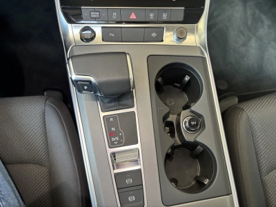 Audi A6 45TFSI S-LINE Navi LED aus 1. Hd. 19 Zoll DAB