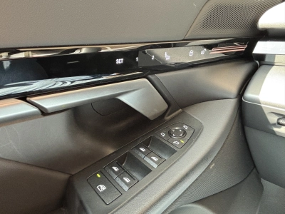 BMW 520 d xDrive 1.Hd LEDER AHK NAVI CAM HUD PLA DSC