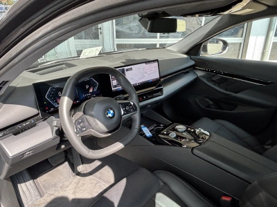 BMW 520 d xDrive 1.Hd LEDER AHK NAVI CAM HUD PLA DSC