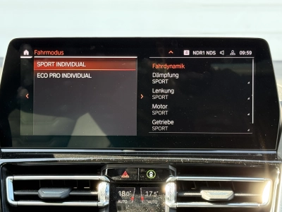 BMW M850 i xDrive PANO ACC LEDER  VOLL!!  1. Hd.