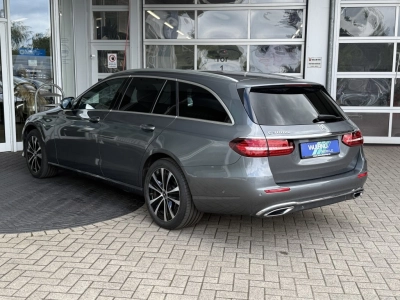 Mercedes-Benz E300 de T Avantgarde ACC Navi Kamera Leder LED