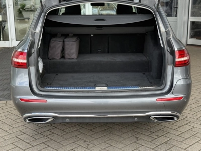 Mercedes-Benz E300 de T Avantgarde ACC Navi Kamera Leder LED