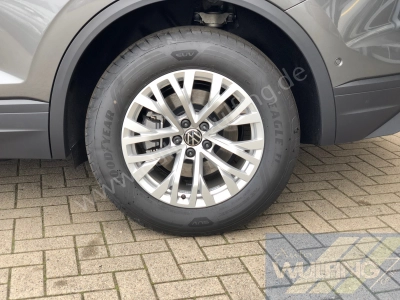 VW Touareg 3.0 V6-TDI DSG 4-MOTION ACC Kamera AHK