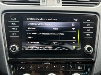 Skoda Octavia Combi Ambition 2,0TDI ACC el. Heckklappe