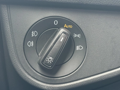 VW Taigo 1.0 TSI-DSG R-LINE, IQ-Drive,Matrix,RFK 