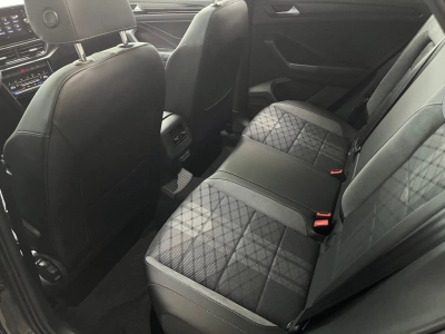 VW T-Roc R-LINE 1.5 TSI-DSG Black+Style,Pan.-Dach