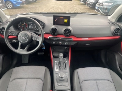 Audi Q2 1.4 TFSI Sport DSG NAVI AHK SITZHEIZUNG