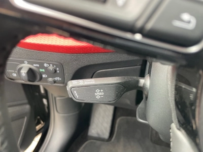 Audi Q2 1.4 TFSI Sport DSG NAVI AHK SITZHEIZUNG