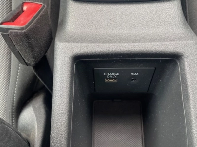 Audi Q2 1.4 TFSI Sport DSG NAVI AHK SITZHEIZUNG