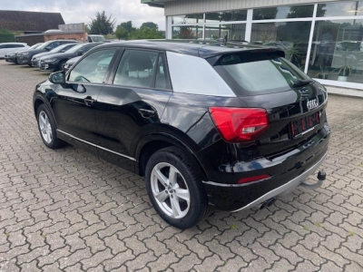 Audi Q2 1.4 TFSI Sport DSG NAVI AHK SITZHEIZUNG