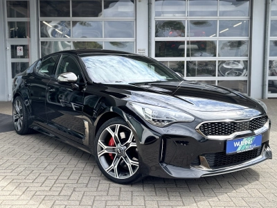 Kia Stinger 3.3 GT 4WD ACC NAVI LED HARMAN-KARDON