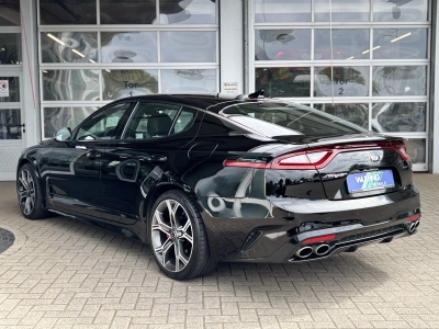 Kia Stinger 3.3 GT 4WD ACC NAVI LED HARMAN-KARDON