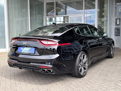 Kia Stinger 3.3 GT 4WD ACC NAVI LED HARMAN-KARDON