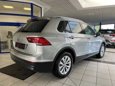 VW Tiguan 1.4 TSI Comfortline,LED,NAVI,ACC,AHK,RFK