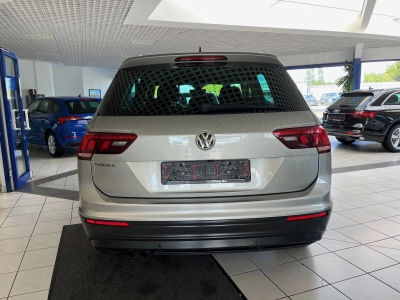 VW Tiguan 1.4 TSI Comfortline,LED,NAVI,ACC,AHK,RFK