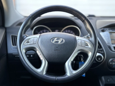 Hyundai ix35 2.0 Automatik NAVI KLIMA TEMPOMAT BLUETOOTH