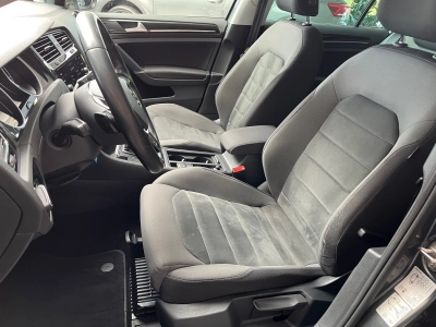 VW Golf Variant 1.5 TSI-DSG,Highline,LED,ACC,RFK