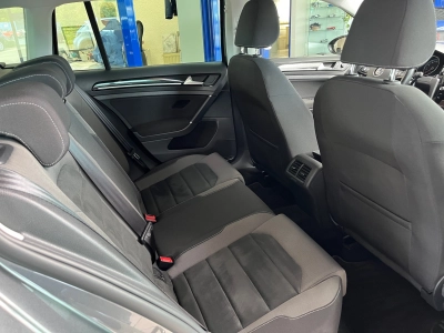 VW Golf Variant 1.5 TSI-DSG,Highline,LED,ACC,RFK