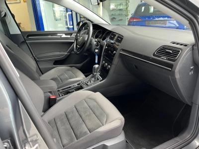 VW Golf Variant 1.5 TSI-DSG,Highline,LED,ACC,RFK