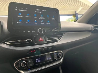 Hyundai i30 Kombi 1.5 T-GDI DCT 48V Trend, LED-SW,Navi